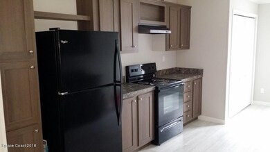 909 Hawthorn Cir, Sebastian, FL 32976 - photo 6