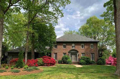 Beautiful all brick traditional home!