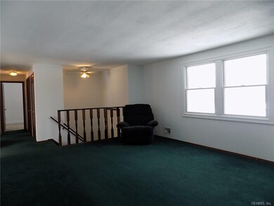Large Family Room Off The Kitchen