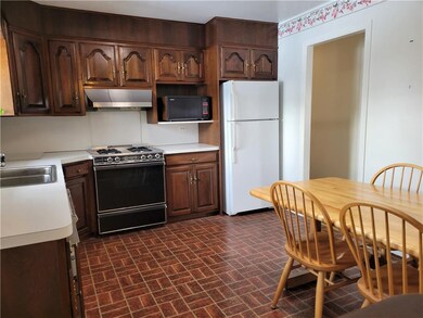 3352 Gail Ln, Whitehall, PA 18052 - photo 7