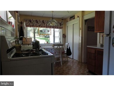 28 Evergreen Ave, Broomall, PA 19008 - photo 7