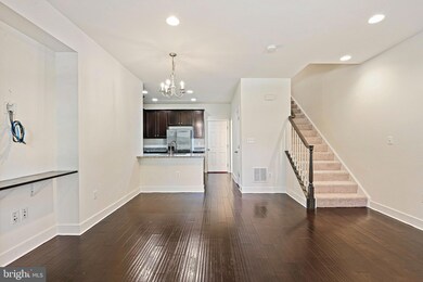 44033 Etna Terrace unit ., Chantilly, VA 20152 - photo 6