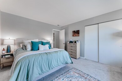 1094 Folkestone Rd unit 13-A, Columbus, OH 43220 - photo 7