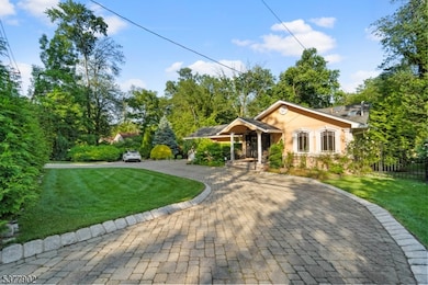 198 Pascack Rd, Hillsdale, NJ 07642 - photo 4