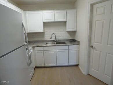 438 S Hobson unit 440, Mesa, AZ 85204 - photo 3