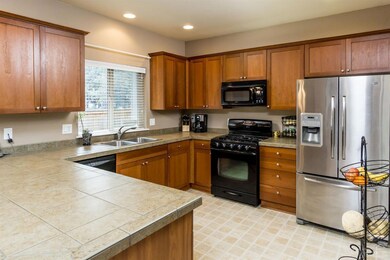 20047 Sorrento Place, Bend, OR 97702 - photo 4