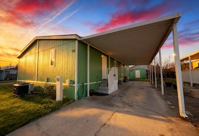 1570 S Peach St unit 122, Medford, OR 97501 - photo 3