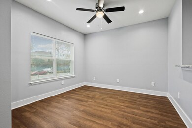 724 W Gandy St, Denison, TX 75020 - photo 6