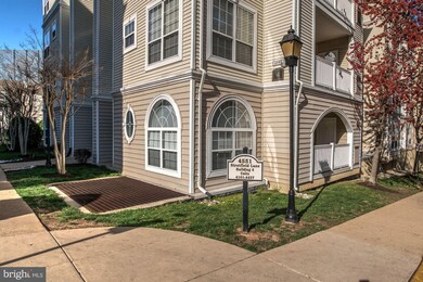 4551 Strutfield Ln unit 4201, Alexandria, VA 22311 - photo 2