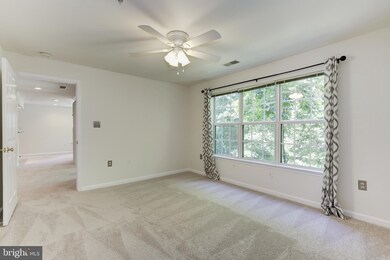 135 Timberbrook Ln unit 102, Gaithersburg, MD 20878 - photo 5