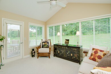 156 Round Hill Rd unit 16, Kalamazoo, MI 49009 - photo 6