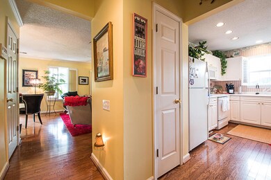 3379Queensgate-15