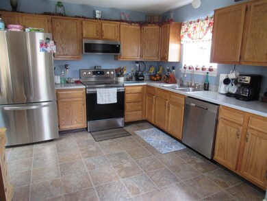 802 Springwater Rd, Kokomo, IN 46902 - photo 5