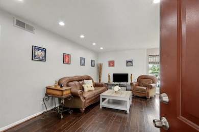 421 Emerson St unit 6, Houston, TX 77006 - photo 5