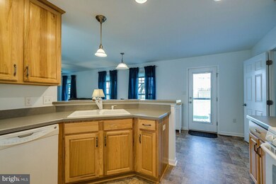 1836 Blue Heron Ln, Palmyra, PA 17078 - photo 6