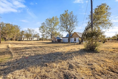 733 Baker St, Dublin, TX 76446 - photo 4