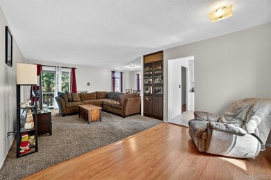 12 Granada Crescent unit 20, White Plains, NY 10603 - photo 3