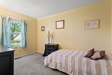 2094 Summer Breeze Dr, Columbus, OH 43223 - photo 6