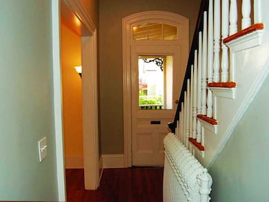 25 Gibbs Ave unit Townhouse, Newport, RI 02840 - photo 4