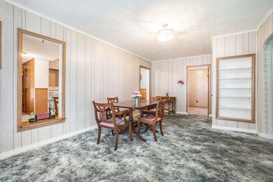 FORMAL DINING AREA