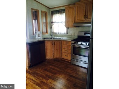 576 W Forest Grove Rd unit 13, Vineland, NJ 08360 - photo 4