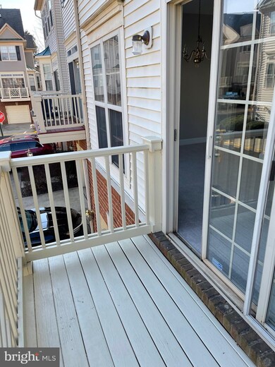 46375 Pryor Square, Sterling, VA 20165 - photo 5