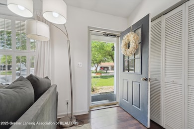 07-201-W-Oak-St-St-Johns-MI-48879-Window