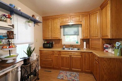 Great cabinet space, Oak cabinets
