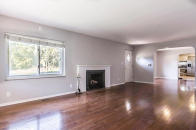 469 E Johnstown Rd, Columbus, OH 43230 - photo 5