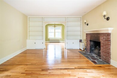 59 Bilodeau Ct, Burlington, VT 05401 - photo 2