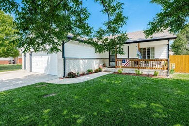 126 E Creekstone St, Mulvane, KS 67110 - photo 2