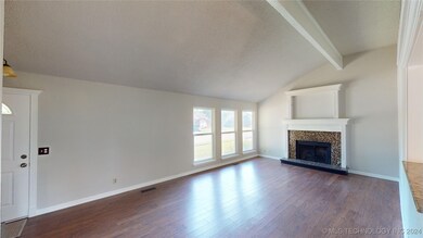 2516 E Dallas St, Broken Arrow, OK 74014 - photo 7