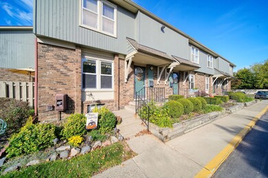 261 N Maple Rd, Saline, MI 48176 - photo 2