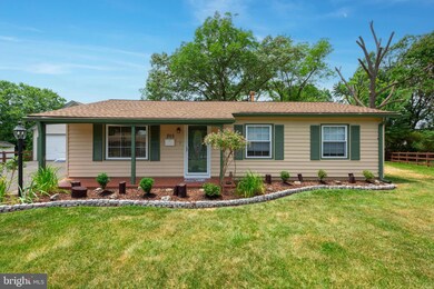 205 N Fir Ct, Sterling, VA 20164 - photo 5
