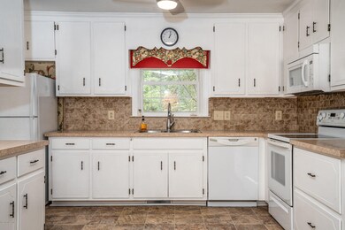 4709 Windsor Rd, Elm City, NC 27822 - photo 7