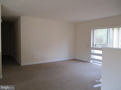 22121 Victorian Dr, California, MD 20619 - photo 6