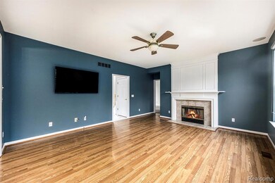 49620 Dunhill Dr, Macomb, MI 48044 - photo 5