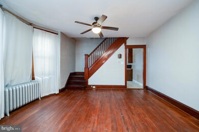1008 E Bellevue Ave, Reading, PA 19605 - photo 6