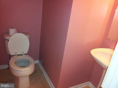 7888 Suiter Way, Hyattsville, MD 20785 - photo 2