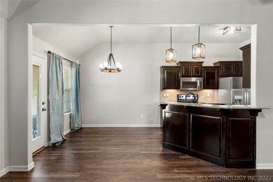 14720 S Justin Ave, Glenpool, OK 74033 - photo 6