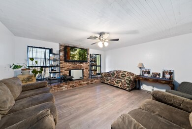 130 Brandy Ln, Grants Pass, OR 97527 - photo 2