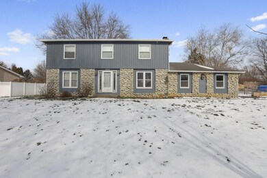 4880 Johnanne Dr, Groveport, OH 43125 - photo 2