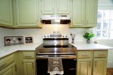 4 Candia St, Nashua, NH 03063 - photo 6