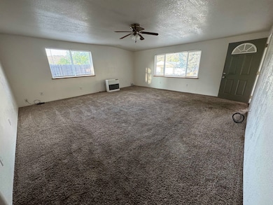1335 Flume Ct, Yreka, CA 96097 - photo 2