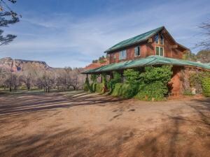 Main House with 400 Apple Trees