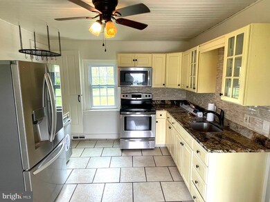 1152 Valley Forge Rd unit 1152 EAST, Norristown, PA 19403 - photo 4