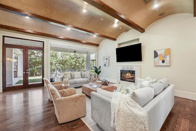 11714 Memorial Dr, Houston, TX 77024 - photo 4