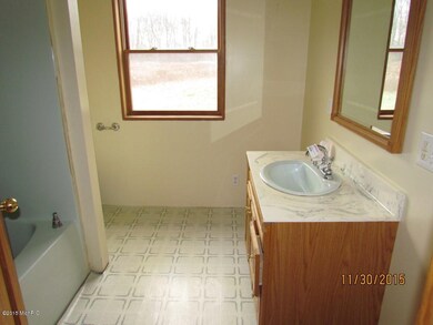 7966 Kruger Rd, Three Oaks, MI 49128 - photo 6