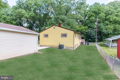 7012 Canyon Dr, Capitol Heights, MD 20743 - photo 4