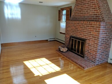 52 Tolman St unit 1, Waltham, MA 02453 - photo 2